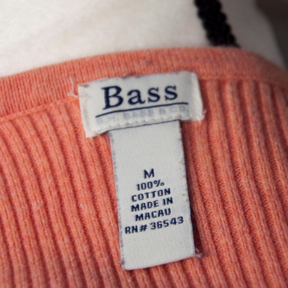 Bass Women's sweater SIze Med - Picture 3 of 3